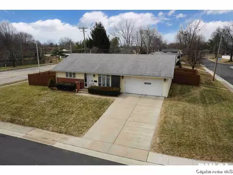38 Groton Dr, Springfield, IL 62702 photo 3