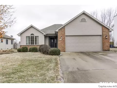 2212 Renwick Dr, Springfield, IL 62704 photo 1