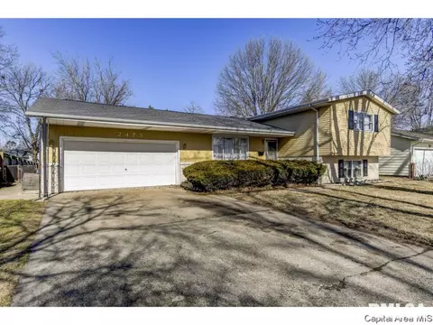 2475 Arrowhead Dr, Springfield, IL 62702 photo 2