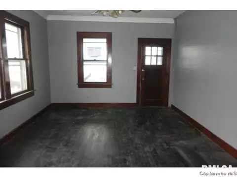 2216 S 9th Street St, Springfield, IL 62703 photo 2