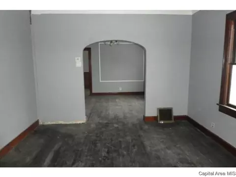 2216 S 9th Street St, Springfield, IL 62703 photo 3