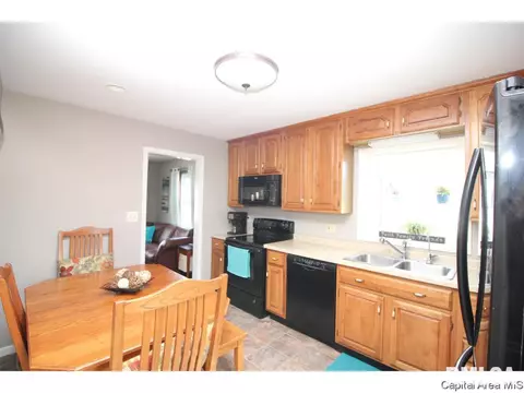 1804 Grant St, Springfield, IL 62703 photo 4