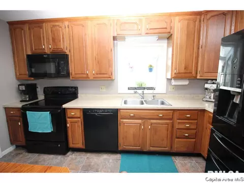 1804 Grant St, Springfield, IL 62703 photo 6