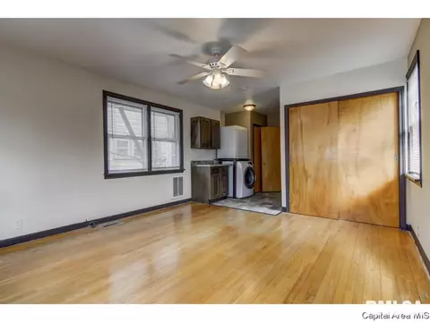823 S Walnut St, Springfield, IL 62704 photo 14