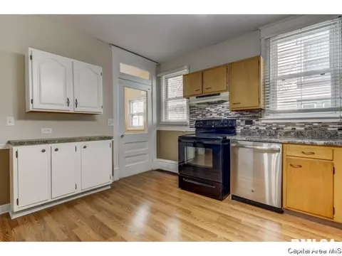 823 S Walnut St, Springfield, IL 62704 photo 10