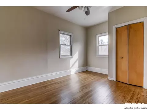 823 S Walnut St, Springfield, IL 62704 photo 21