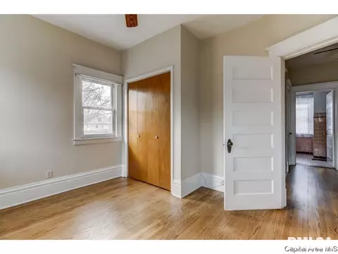 823 S Walnut St, Springfield, IL 62704 photo 24