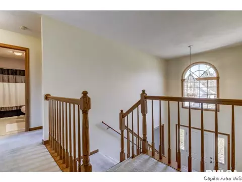 2105 Burgess Dr, Springfield, IL 62711 photo 35