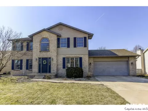 2105 Burgess Dr, Springfield, IL 62711 photo 2