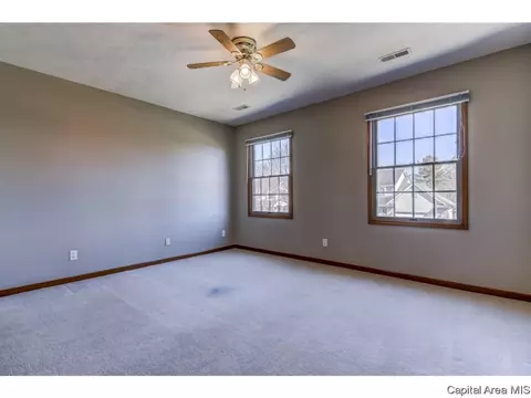 2105 Burgess Dr, Springfield, IL 62711 photo 28