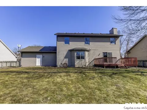 2105 Burgess Dr, Springfield, IL 62711 photo 4
