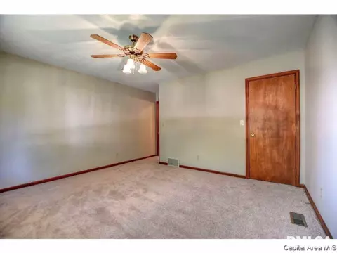3516 Persimmon Dr, Springfield, IL 62712 photo 24