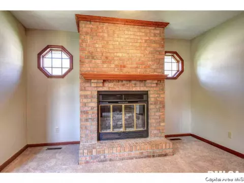 3516 Persimmon Dr, Springfield, IL 62712 photo 12