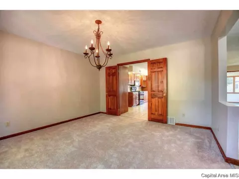 3516 Persimmon Dr, Springfield, IL 62712 photo 3