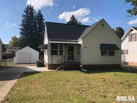 2121 22nd St, Springfield, IL 62702 photo 3