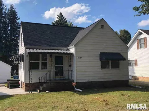 2121 22nd St, Springfield, IL 62702 photo 2