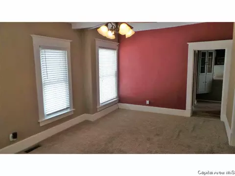 306 W Meek St, Abingdon, IL 61410 photo 7
