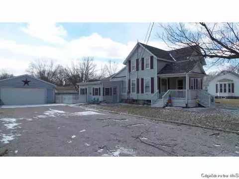 306 W Meek St, Abingdon, IL 61410 photo 4