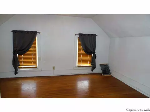 306 W Meek St, Abingdon, IL 61410 photo 18
