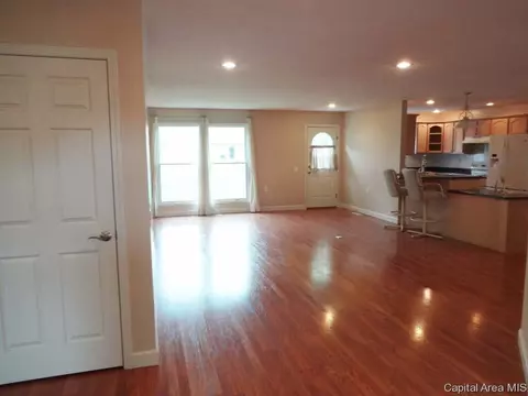 2813 Findley Dr, Springfield, IL 62704 photo 3