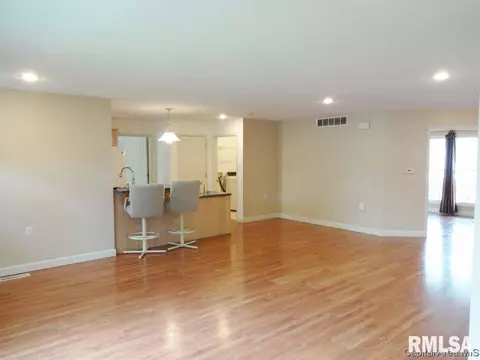 2813 Findley Dr, Springfield, IL 62704 photo 5