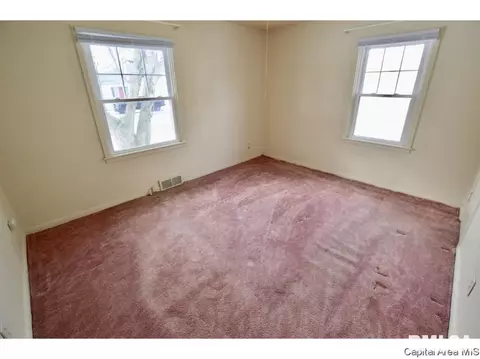 2236 S Spg, Springfield, IL 62704 photo 13