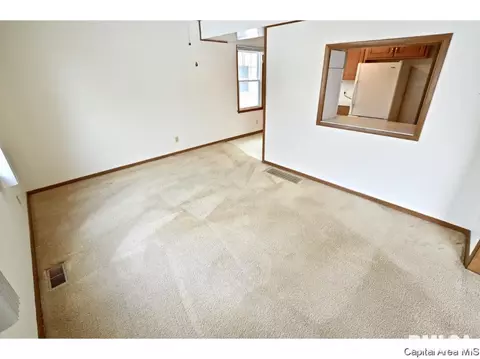 2236 S Spg, Springfield, IL 62704 photo 6