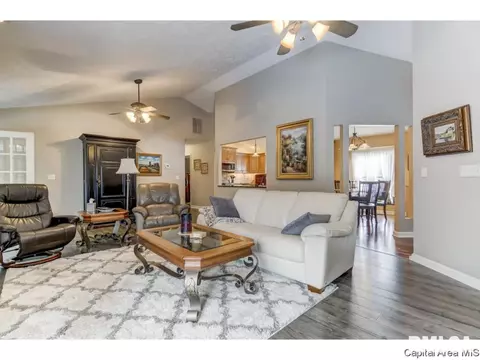 1121 Harmony Ct, Springfield, IL 62703 photo 6