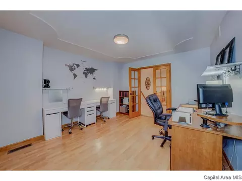1006 Mesa Dr, Chatham, IL 62629 photo 15