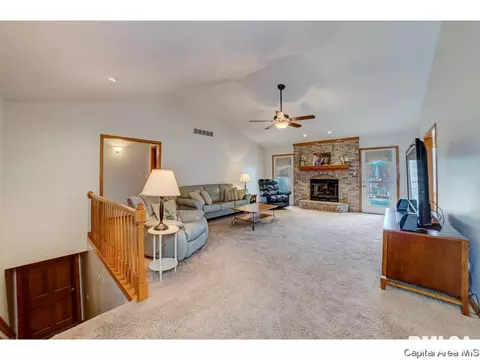 1006 Mesa Dr, Chatham, IL 62629 photo 26