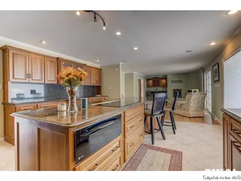 1900 S Illini Rd, Springfield, IL 62704 photo 9
