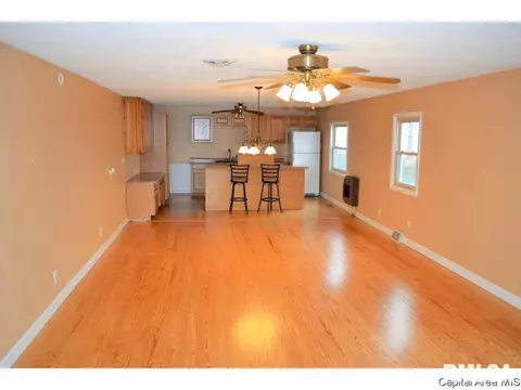 2466 Barr Rd, Hettick, IL 62649 photo 6