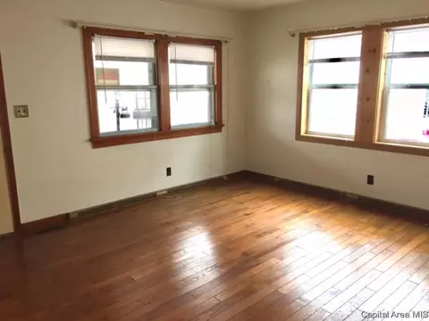 2224 E Monroe St, Springfield, IL 62703 photo 4