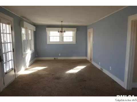 249 N Illinois St, Springfield, IL 62702 photo 2