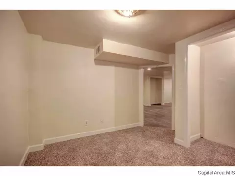 2240 E Watch Ave, Springfield, IL 62702 photo 24