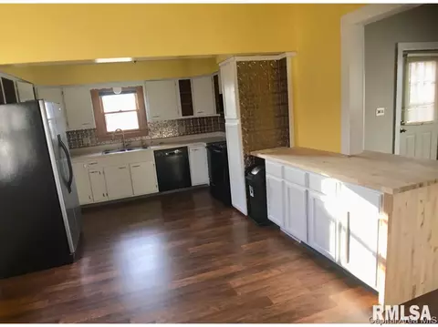 225 S Macarthur Blvd, Springfield, IL 62704 photo 3