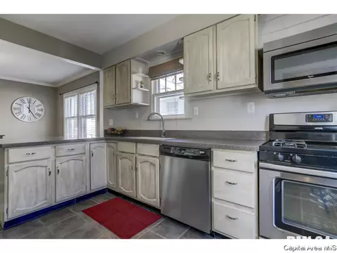 2044 S State St, Springfield, IL 62704 photo 13