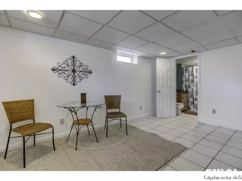 2044 S State St, Springfield, IL 62704 photo 24