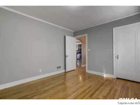 2044 S State St, Springfield, IL 62704 photo 17