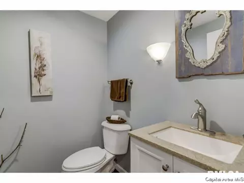 709 Clipper Dr, Springfield, IL 62711 photo 17
