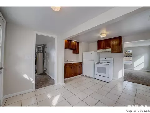 624 E Wood Ave, Springfield, IL 62702 photo 11