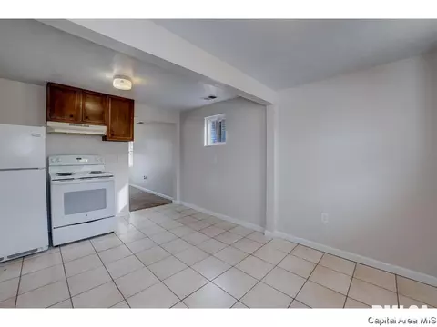 624 E Wood Ave, Springfield, IL 62702 photo 12