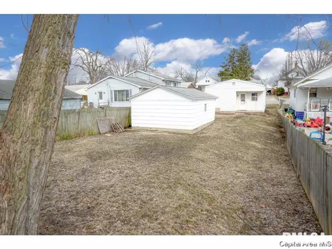 624 E Wood Ave, Springfield, IL 62702 photo 24
