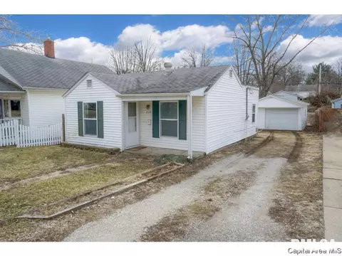 624 E Wood Ave, Springfield, IL 62702 photo 22
