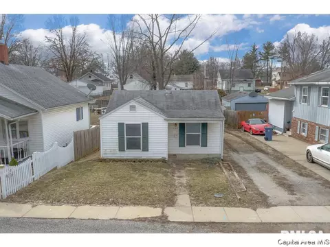 624 E Wood Ave, Springfield, IL 62702 photo 18