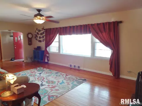 1916 Parkview Dr, Springfield, IL 62704 photo 4