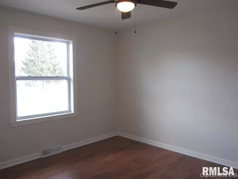 2059 Scarbrough Rd, Springfield, IL 62702 photo 18