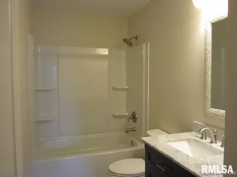 2059 Scarbrough Rd, Springfield, IL 62702 photo 12
