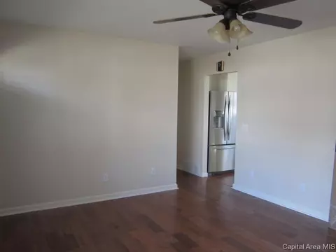 2059 Scarbrough Rd, Springfield, IL 62702 photo 6