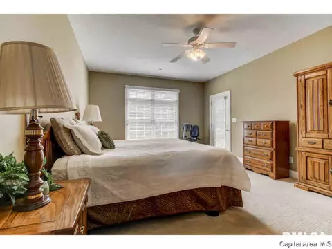 2444 Wimbledon, Springfield, IL 62704 photo 17